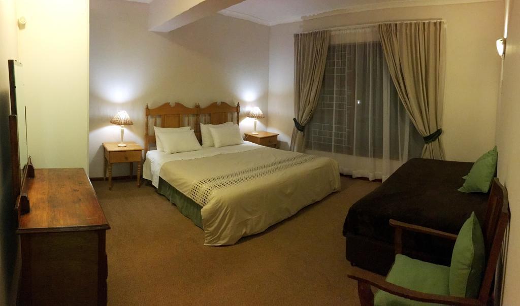 Four Pines Lodge 赫曼努斯 外观 照片
